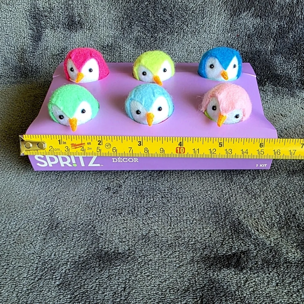 New 2025 Target Spritz Featherly Friends 7 Piece Easter Egg Carton Birds NWT